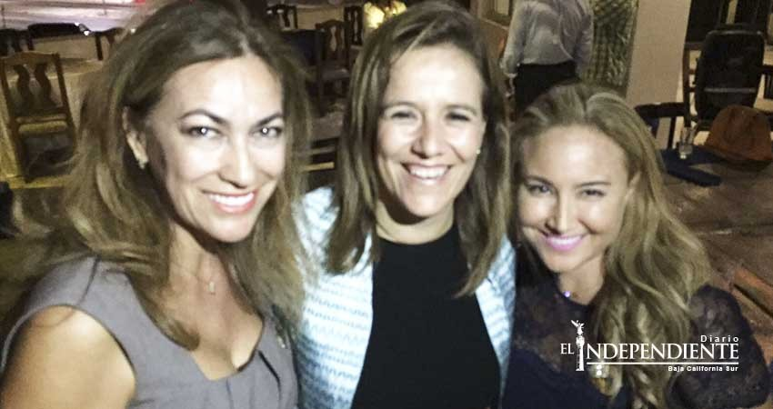 En reunión casi secreta Margarita Zavala dialogó con empresarios, hoteleros y asociaciones del destino 