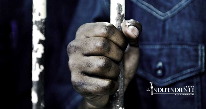 Vinculan a proceso  a imputada por fraude