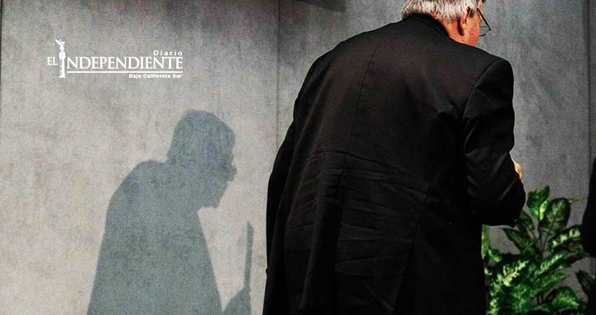Cardenal Pell rechaza dimitir por imputación por abuso sexual infantil