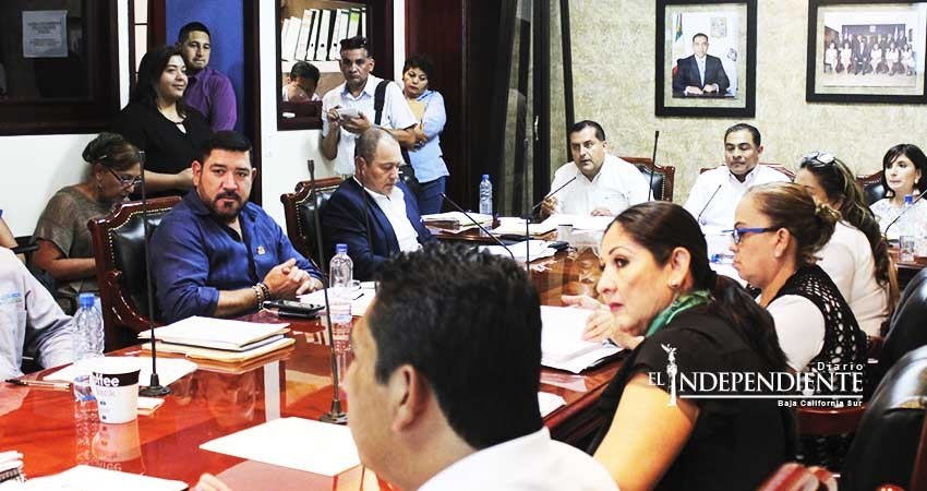 Cabildo autoriza regresar base a trabajador municipal
