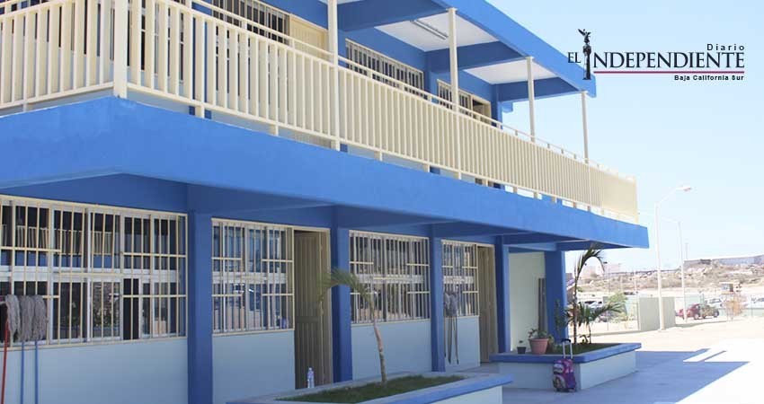 Piden apoyo de los padres de familia para vigilar escuelas durante las vacaciones 