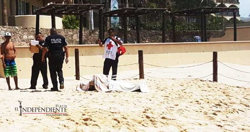 Aparece cuerpo sin vida flotando en la playa Costa Azul