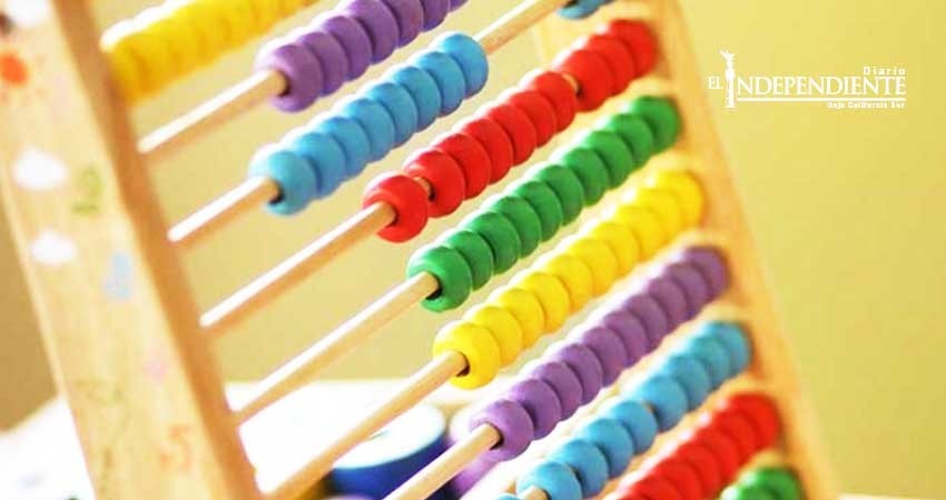 Encierran a niña de preescolar en salón; madre denuncia