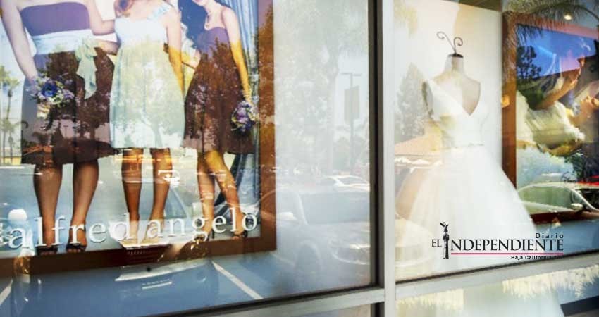 Novias de EU se quedan sin vestido a días de su boda