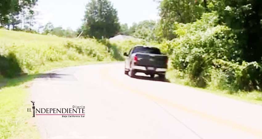 Niños de cinco y dos años 'roban' auto para visitar a su abuelo