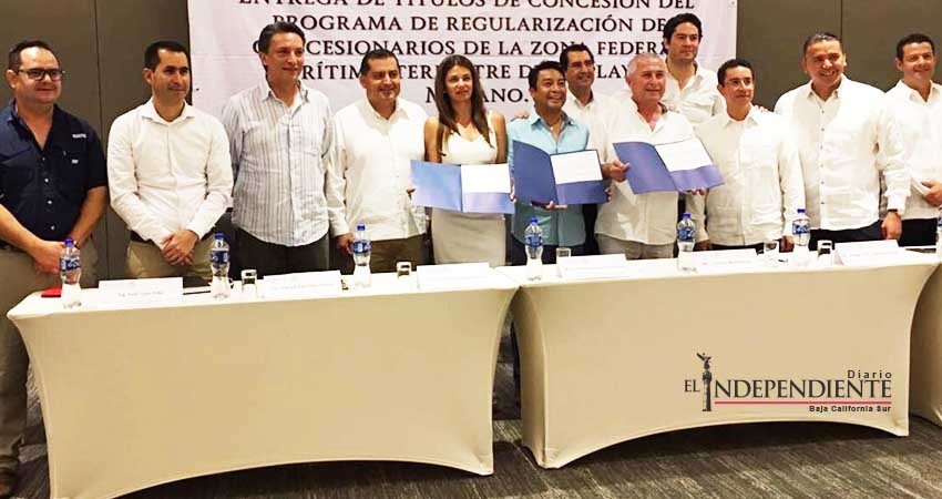 Entrega Semarnat títulos de concesión para El Médano