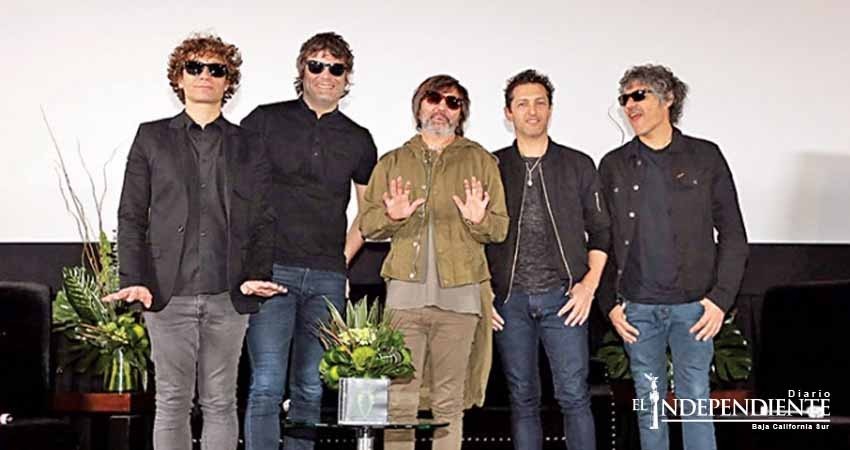 La banda argentina Ba­basónicos no vive del recuerdo