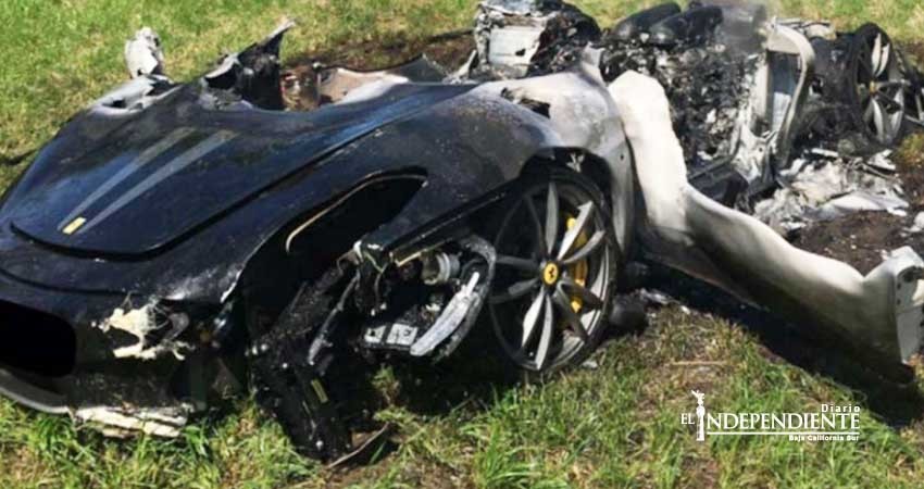 Carboniza su Ferrari apenas minutos después de comprarlo