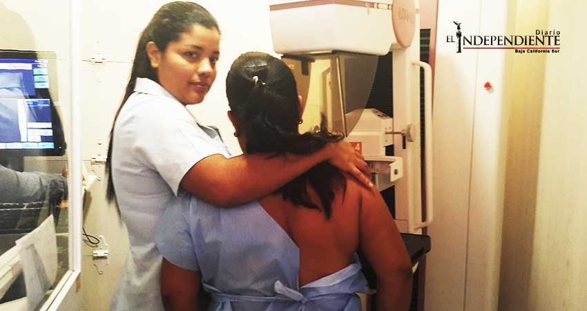 Ofrece la Fundación BCS pláticas sobre sus acciones de apoyo a pacientes con cáncer