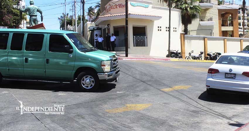 Incrementan infracciones por estacionarse en lugares prohibidos