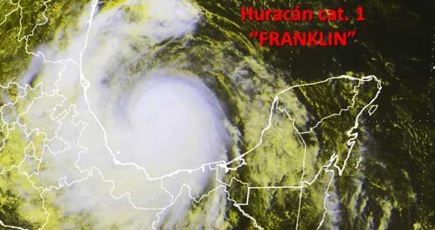 Peña Nieto llama a extremar precauciones por ‘Franklin’