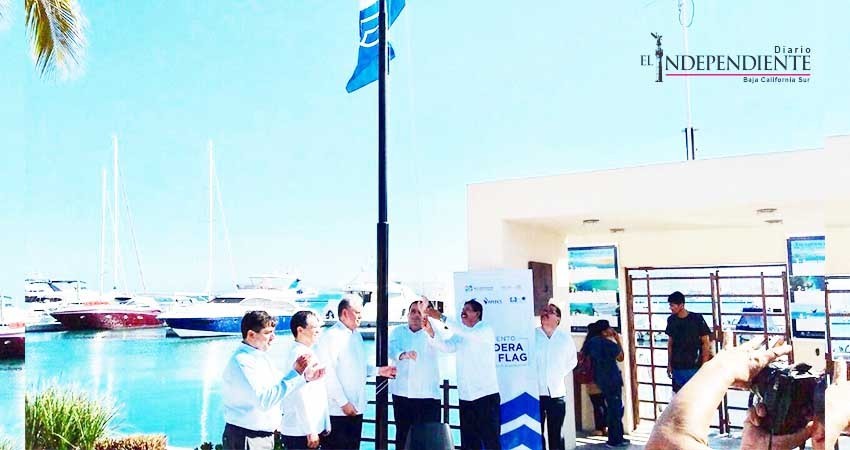 Recibe Marina Cortez distintivo Blue Flag
