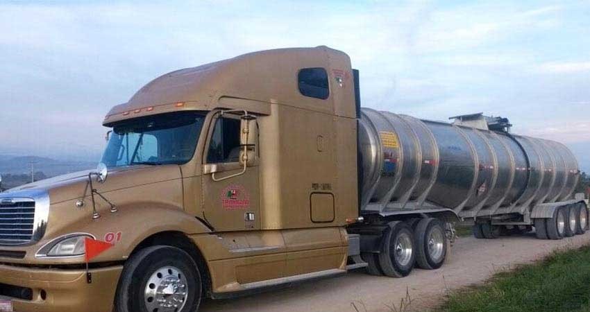 Cae chofer con 40 mil litros de combustible ordeñado en Hidalgo