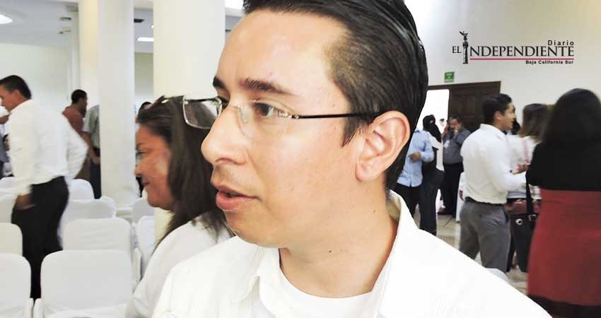 Semarnat capacita a prestadores de servicio para un mejor avistamiento del Tiburón Ballena