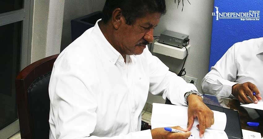 Futura administración deberá seguir ordenamiento municipal: Alcalde de La Paz