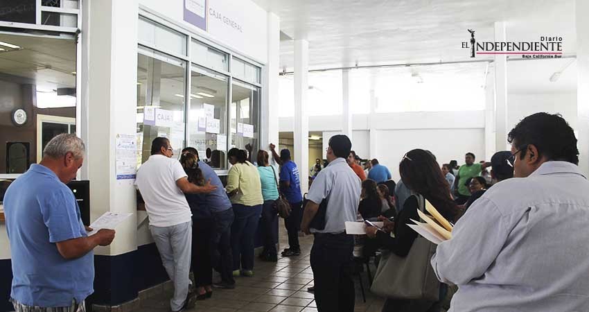 Denuncian que no hay luz en pago de multas en Tránsito Municipal