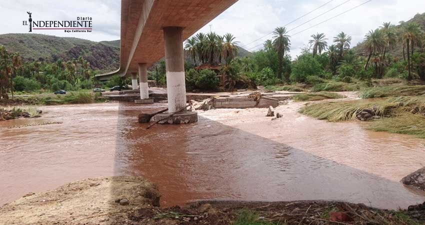 Mulegé sin servicios y desconectada por cortes a la carretera