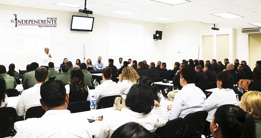 Profesionaliza PGJE a agentes del  ministerio público, policías de investigación y peritos