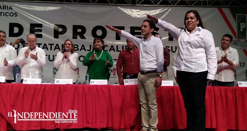 Cancela Ochoa Reza, no llegó la toma de protesta del PRI Baja California Sur (BCS)