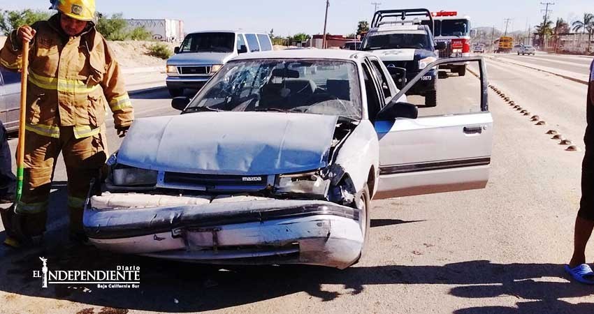 Mujer queda lesionada en choque por alcance en 4 altos
