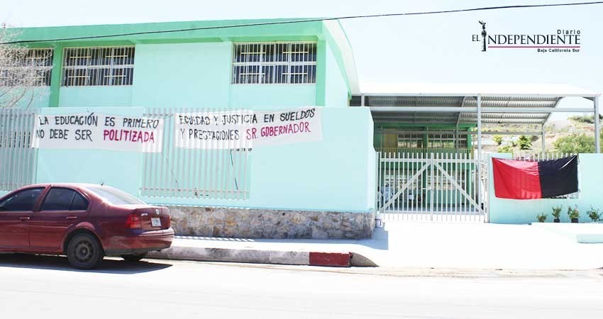 Continúa huelga en Conalep