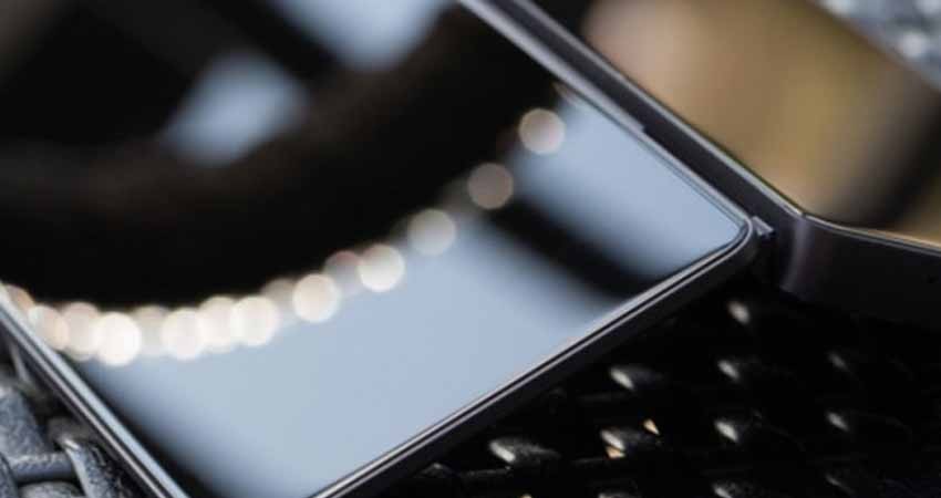 ZTE presentará su primer smartphone plegable