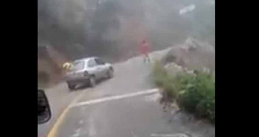 Video: Captan deslave en cerro de Oaxaca