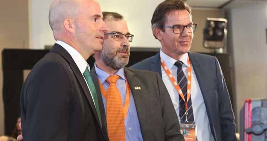 Se concretan nuevas asociaciones de Pemex para explotación de campos petroleros