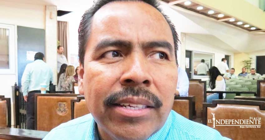 Al regidor que me acusa de plagiar mis iniciativas, “ni lo conozco”: Dip. Zamora