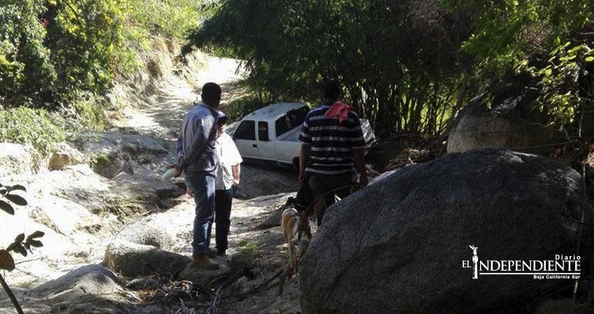 Se comprometen SCT y JEC en abrir caminos para acceder a rancherías en La Paz