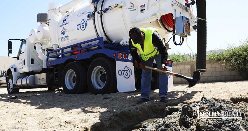 Se registra derrame de aguas negras fuera del Hospital 38 en SJC