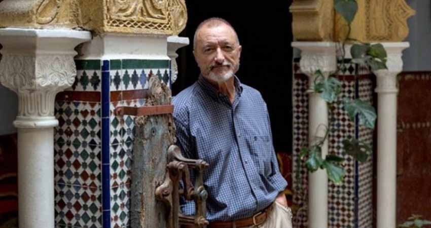 Pérez Reverte: La actualidad es tan vulgar que huyo de ella