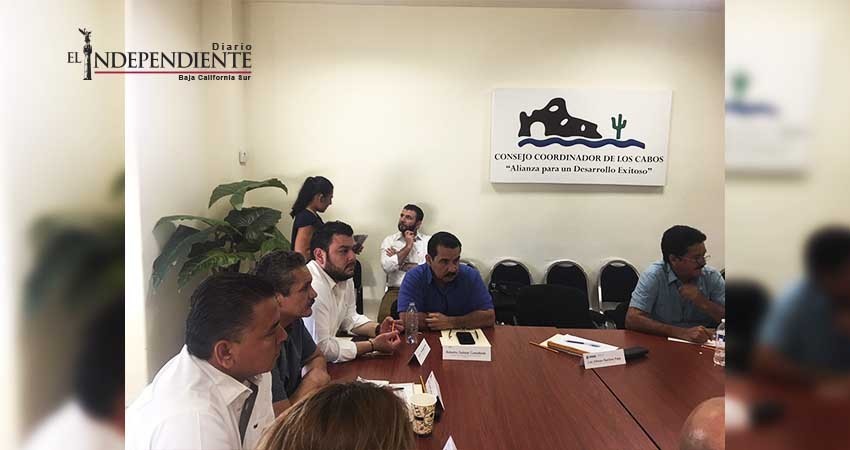 Sostienen empresarios y delegados federales reunión para determinar soluciones a la falta de reserva territorial