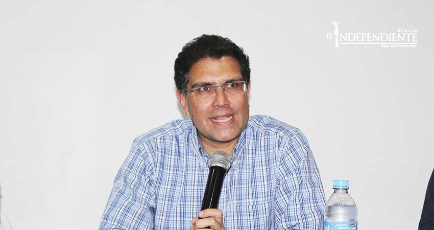 Buscaré en las universidades a las personas que conformarían el gabinete: Ríos Piter