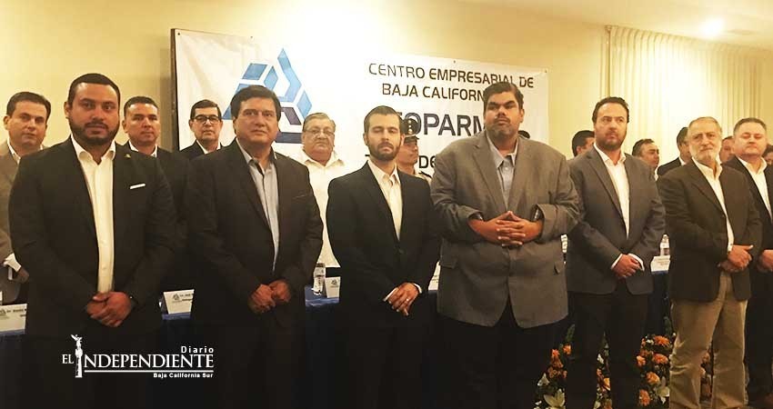 Ángel Ochoa Rascón toma protesta como nuevo presidente de Coparmex en BCS