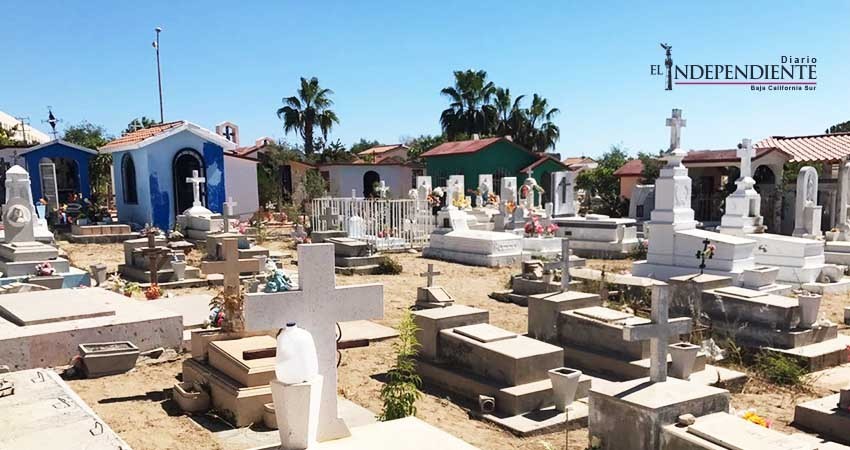 Listos los panteones para recibir a miles de familias que visitarán a sus difuntos