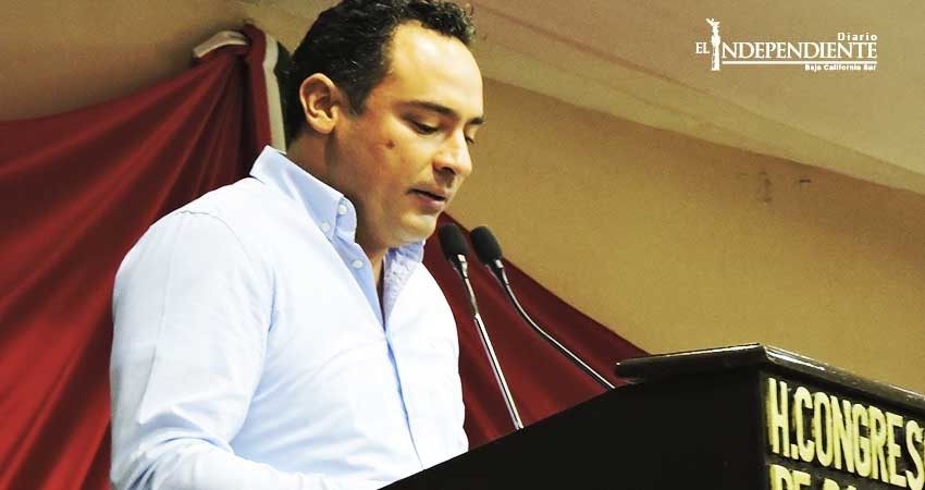 Diputado panista arremete contra delegado de Sedesol en BCS