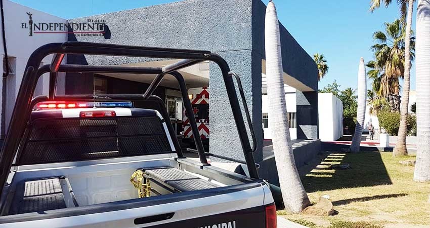 A cuchilladas intentaron terminar con la vida de un joven de 23 años