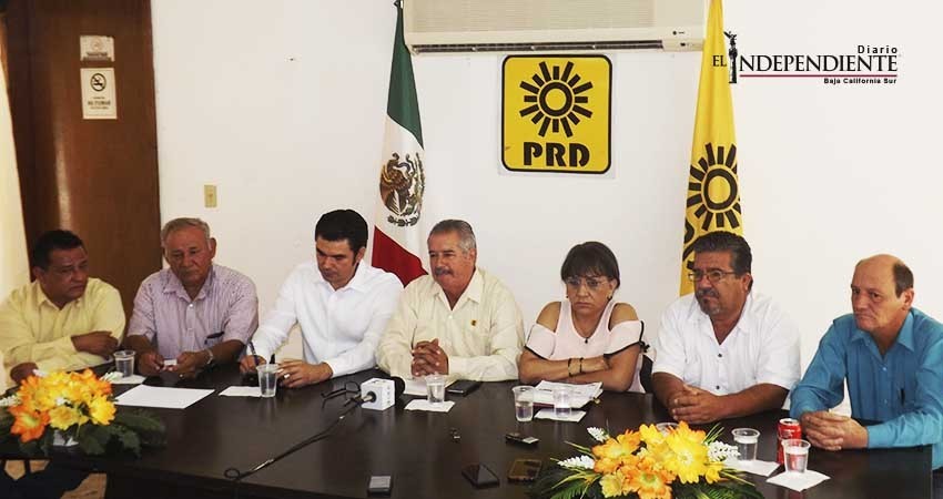 Hacen las paces corrientes del PRD; trabajarán a favor de Frente Ciudadano