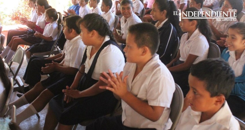 Buscan padrinos para dar felicidad en navidad a niños del albergue escolar La Candelaria