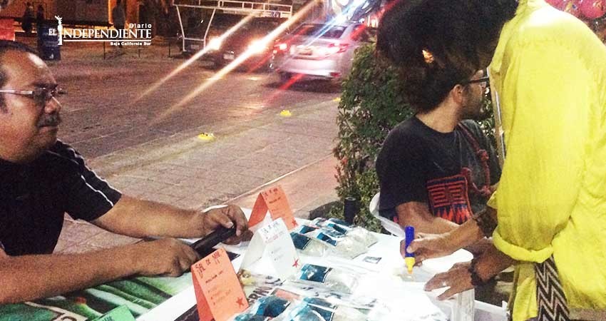 Recaban firmas para Marychuy en La Paz