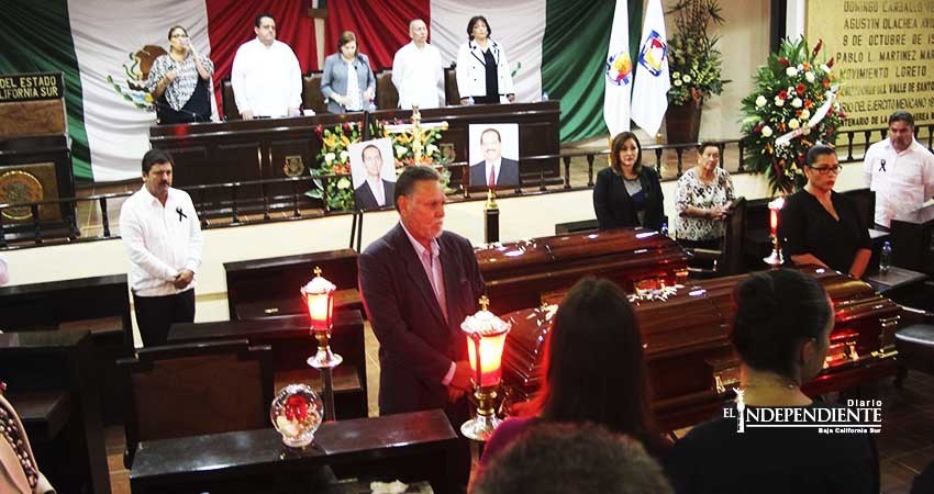 Exige hermana de ombudsman justicia frente a los poderes de BCS