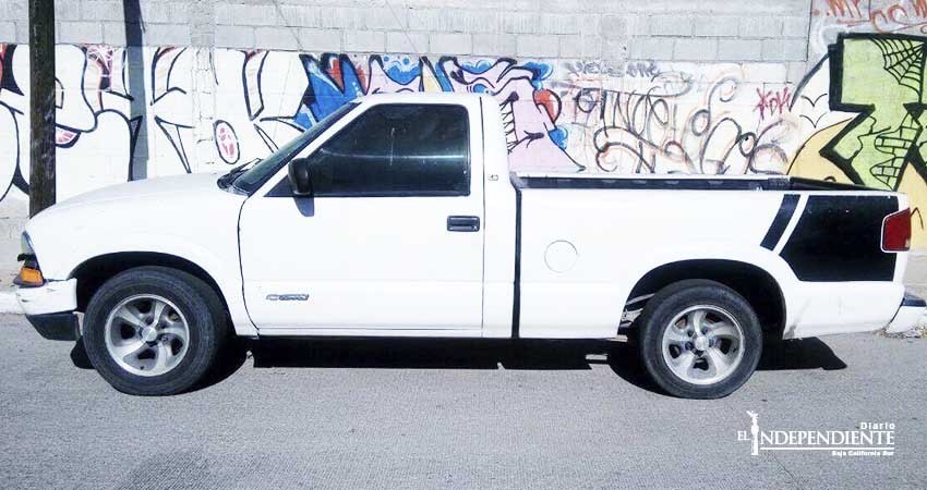 Localizan vehículo con reporte de robo en La Paz