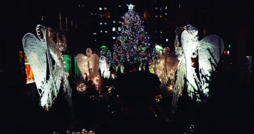 Iluminan el tradicional árbol de Navidad en Rockefeller