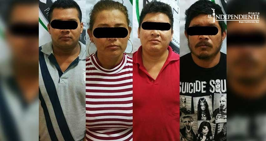 Caen cuatro personas por trasladar a 10 indocumentados