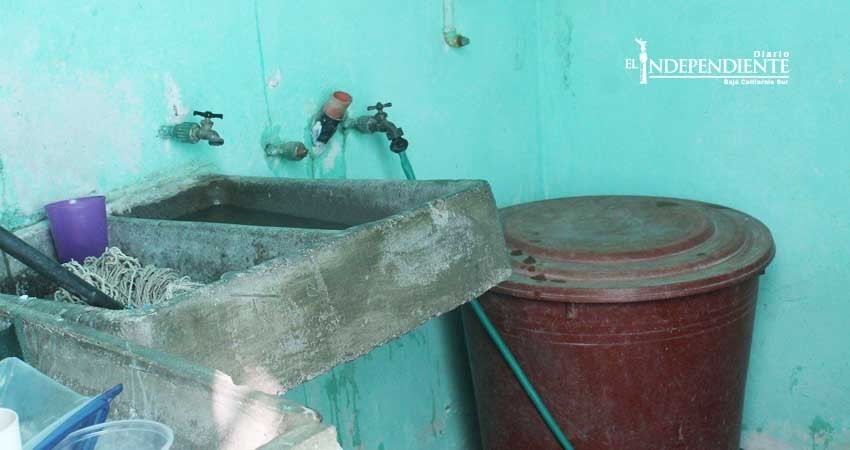 En Puerto Nuevo siguen batallando por no tener agua de manera regular