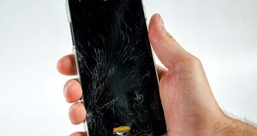 Crean cristal para celulares capaz de regenerarse a temperatura ambiente