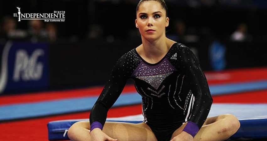 Gimnasta fue obligada a callar abuso sexual a cambio de 1 mdd