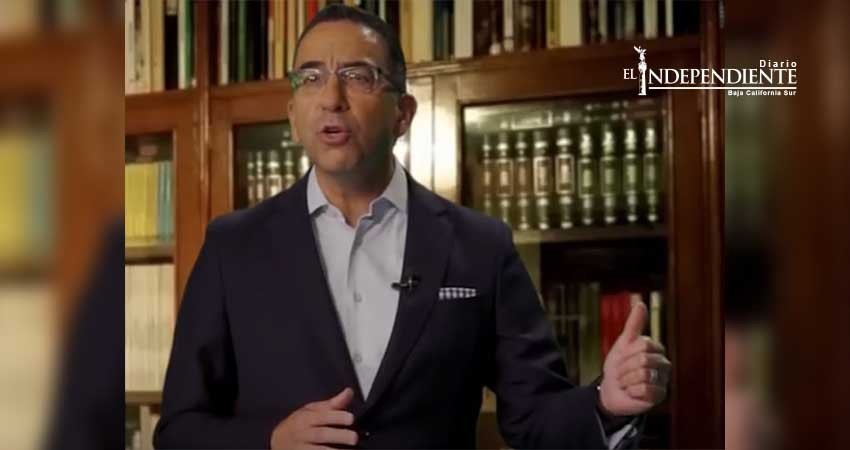 Lozano abandona al PAN; habla de 'farsa y un joven dictador'