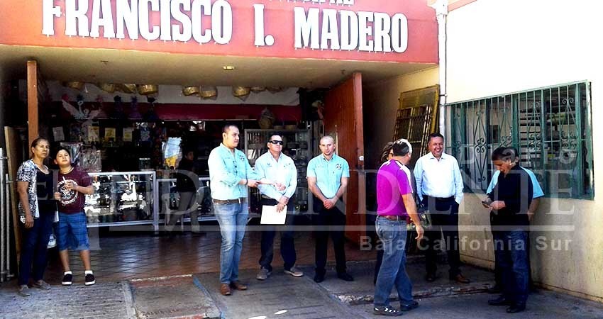 Acusan de proselitismo político a funcionarios del Ayuntamiento de La Paz